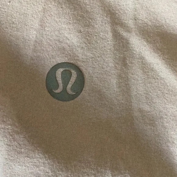 Lululemon Track That Short in Pink Bliss Sz 2 - Picture 8 of 9